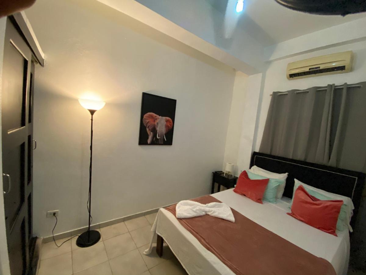 Aparthotel Genova Santo Domingo Exterior photo